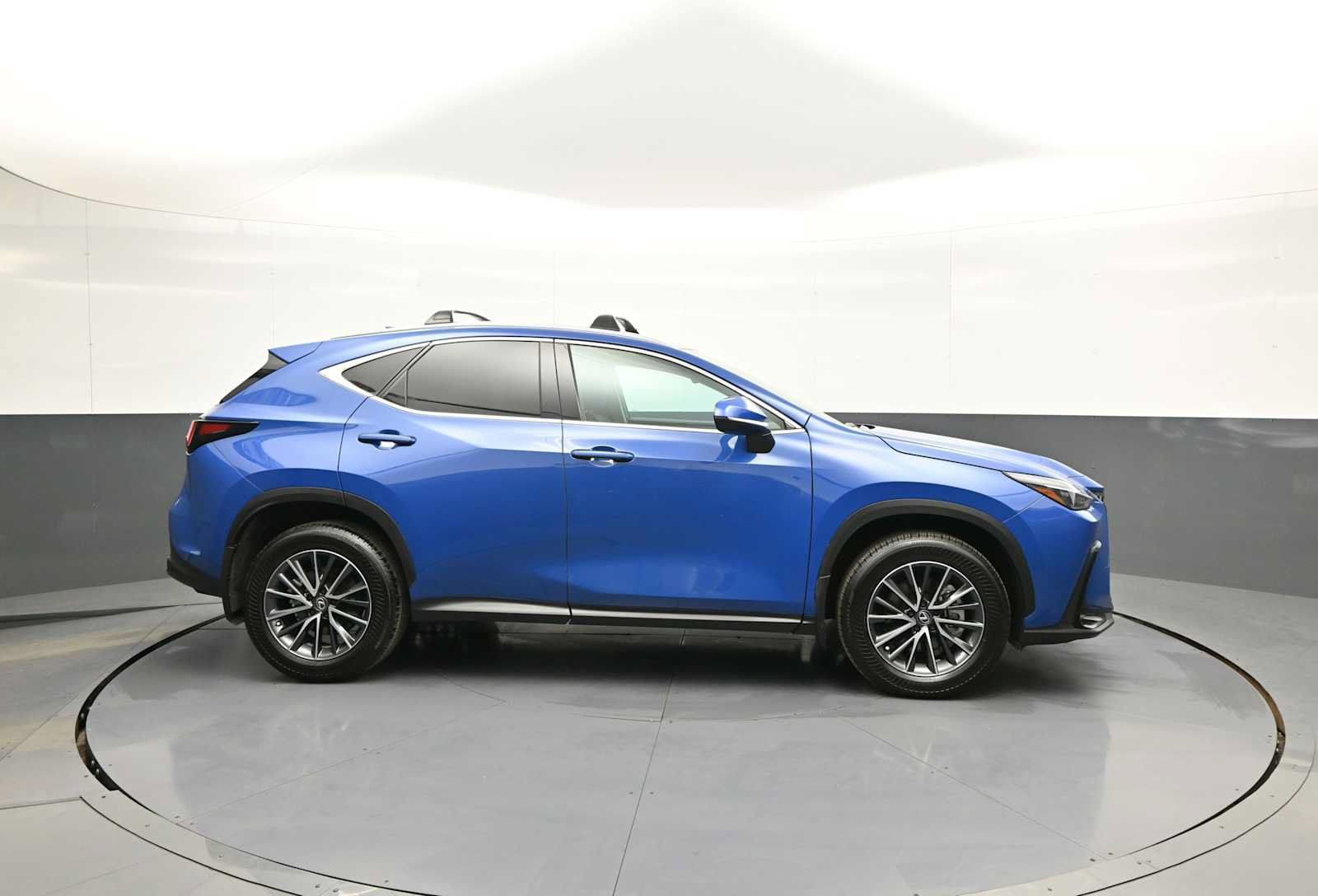 Used 2025 Lexus NX 350 AWD w/ Accessory Package (2T) image 5