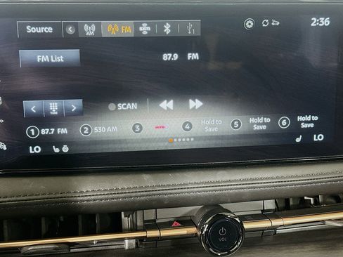 Used 2024 Nissan Ariya FWD image 21