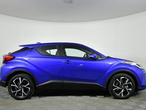 Used 2022 Toyota C-HR image 15