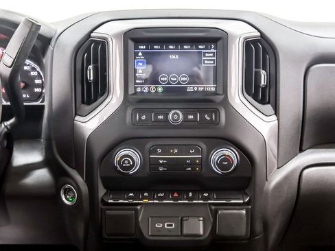 Used 2022 Chevrolet Silverado 1500 Custom RWD image 20