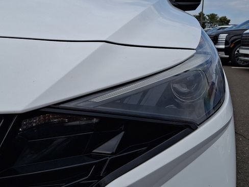 Certified 2021 Hyundai Elantra N Line image 9