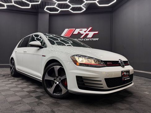 Used 2017 Volkswagen GTI SE FWD image 1