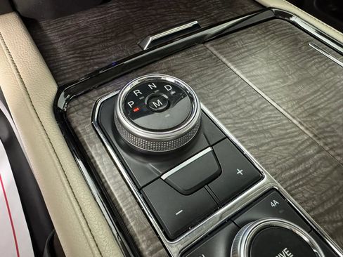 Used 2019 Ford Expedition Max Limited w/ Equipment Group 301A AWD/4WD image 23