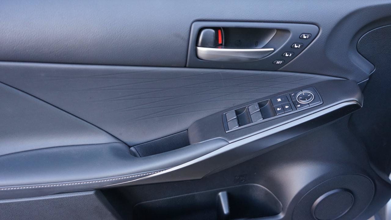 Used 2023 Lexus IS 350 F Sport w/ Memory Package RWD image 9