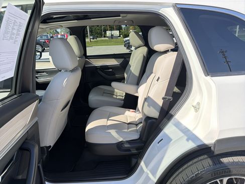 Certified 2024 MAZDA CX-90 Plug-In Hybrid w/ Premium Pkg AWD/4WD image 53
