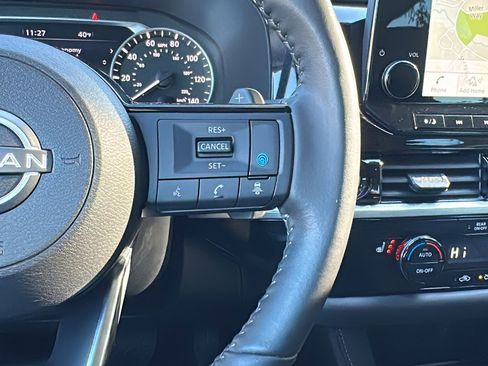 Certified 2024 Nissan Pathfinder SL image 15