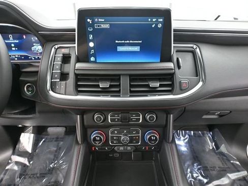 Used 2022 Chevrolet Suburban RST w/ Luxury Package AWD/4WD image 38