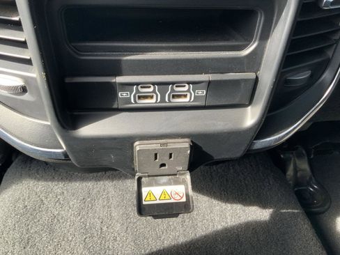 Used 2024 RAM 3500 Laramie w/ Night Edition image 58