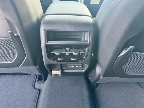 Used 2026 Jeep Grand Cherokee 4WD image 14