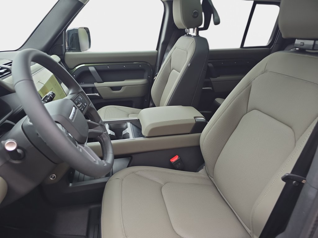 New 2026 Land Rover Defender 110 S AWD/4WD image 12