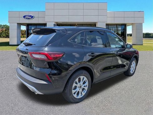 New 2026 Ford Escape Active w/ Active Premium Tech Pack FWD image 2