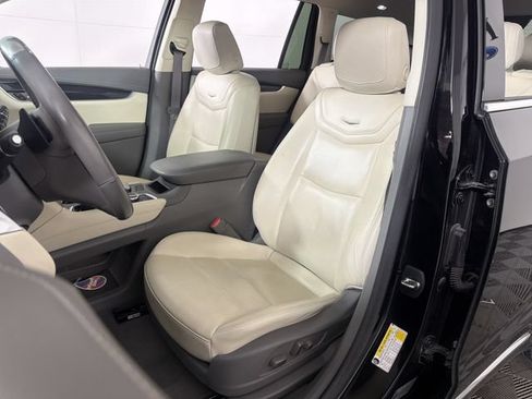 Used 2021 Cadillac XT6 Premium Luxury FWD image 14
