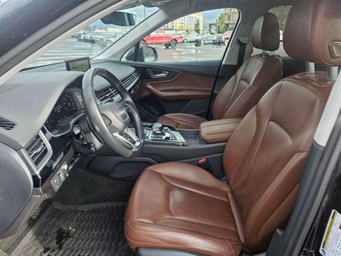 Used 2019 Audi Q7 3.0T Prestige w/ Prestige Package AWD/4WD image 11