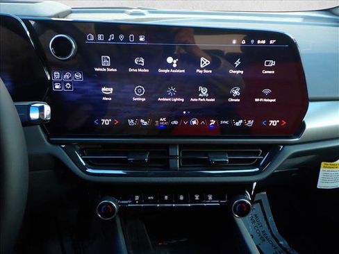 New 2025 Chevrolet Equinox EV RS image 18