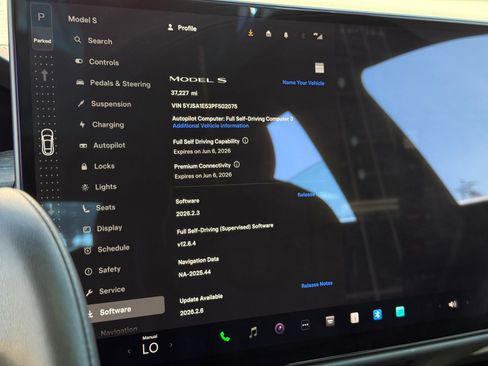 Used 2023 Tesla Model S image 19