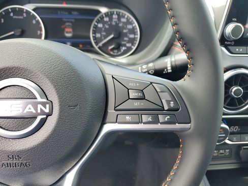 New 2025 Nissan Sentra SR w/ Midnight Edition image 22