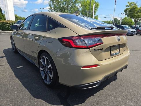 Used 2026 Honda Civic Sport Touring image 4