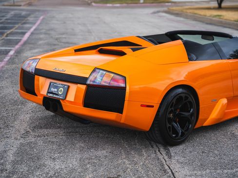 Used 2005 Lamborghini Murcielago Roadster AWD/4WD image 15