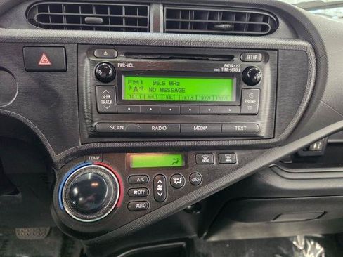 Used 2013 Toyota Prius C One FWD image 22