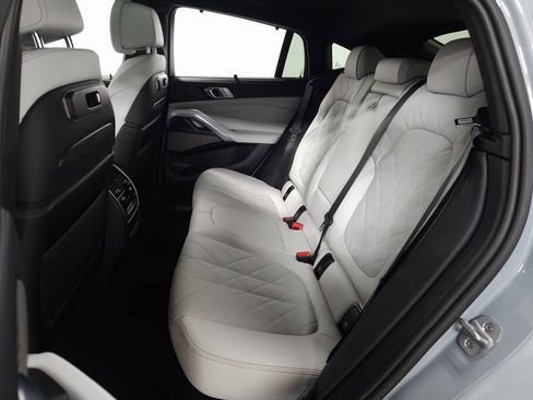 Used 2024 BMW X6 M60i w/ Dynamic Handling Package image 41