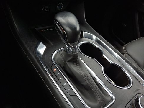 Used 2023 Chevrolet Traverse LT w/ LT Premium Package image 21