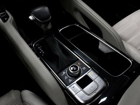 Used 2024 Kia Telluride SX Prestige AWD/4WD image 33