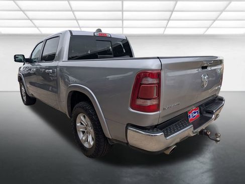 Used 2022 RAM 1500 Laramie AWD/4WD image 2