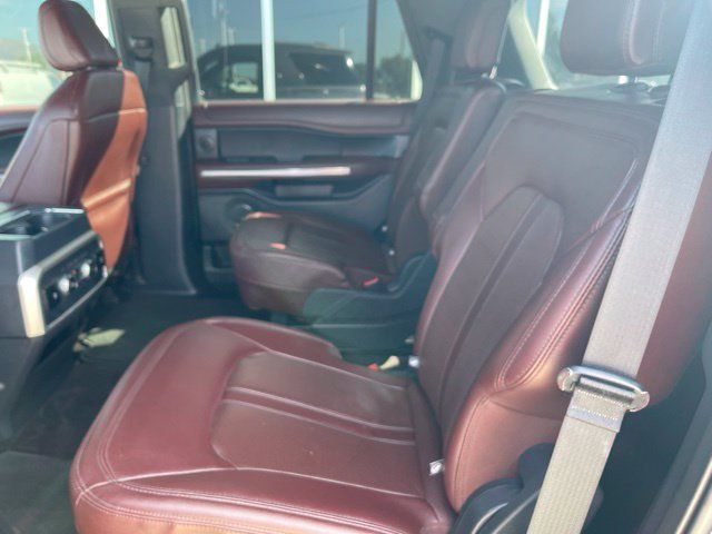 Used 2023 Ford Expedition Limited AWD/4WD image 13
