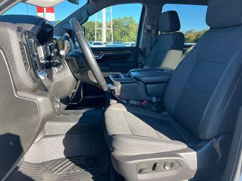 Certified 2024 Chevrolet Silverado 2500 LT image 9