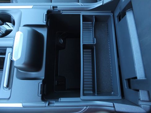 New 2025 Ford Expedition Max Platinum w/ Stealth Appearance Package image 25