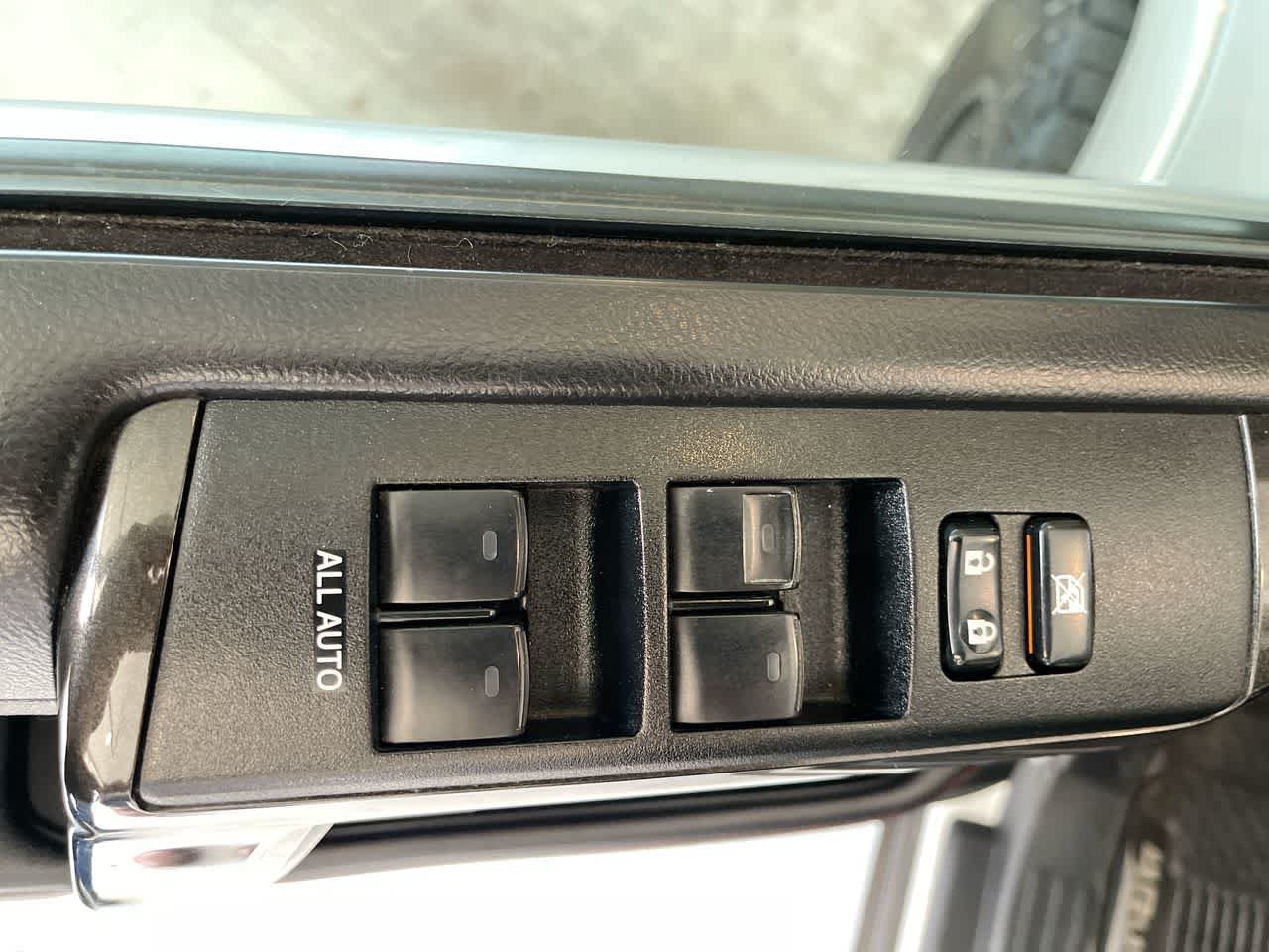 Certified 2020 Toyota 4Runner TRD Off-Road AWD/4WD image 13