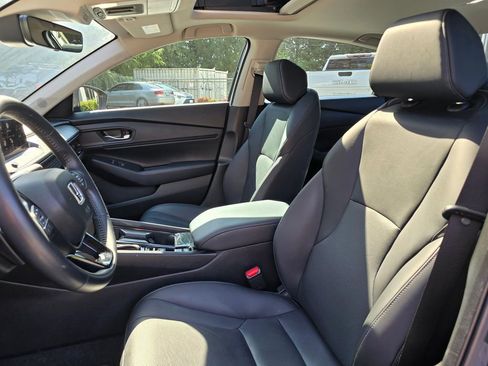 Used 2025 Honda Accord EX-L image 12