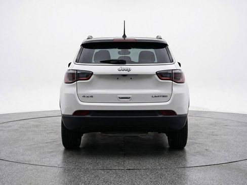 Used 2025 Jeep Compass Trailhawk AWD/4WD image 7