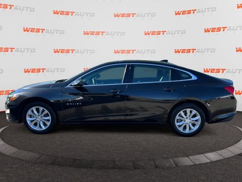 Used 2023 Chevrolet Malibu LT FWD image 2