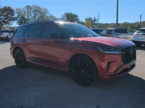 Used 2025 Lincoln Aviator Reserve w/ Jet Appearance Package image 33