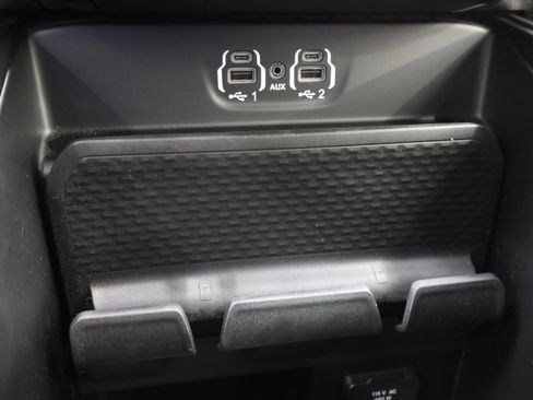 Used 2024 RAM 2500 Big Horn w/ Night Edition AWD/4WD image 41
