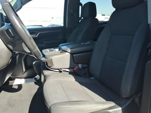 Used 2022 Chevrolet Silverado 1500 LT AWD/4WD image 13