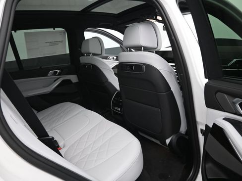 New 2026 BMW X5 sDrive40i w/ Climate Comfort Package RWD image 29