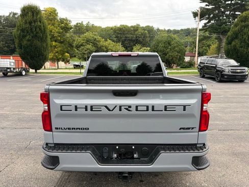 Used 2024 Chevrolet Silverado 1500 RST w/ Protection Package AWD/4WD image 4