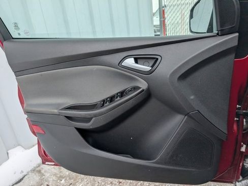 Used 2014 Ford Focus SE image 8