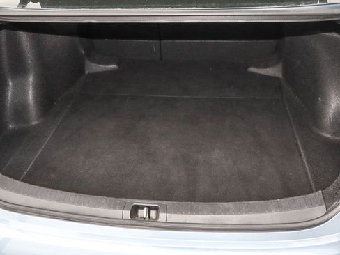 Used 2024 Toyota Corolla LE image 9