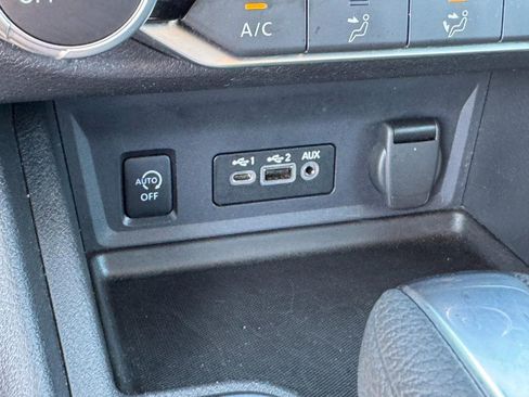 Used 2024 Nissan Sentra SV image 20