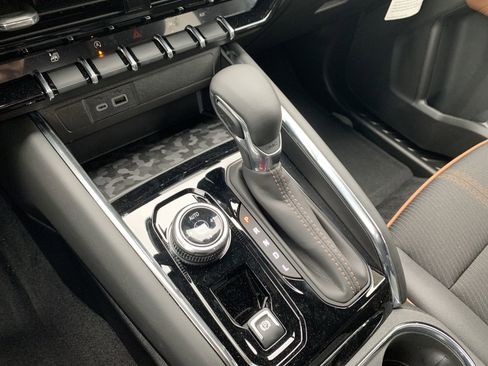 New 2025 GMC Canyon AT4 w/ Nightfall Edition image 35