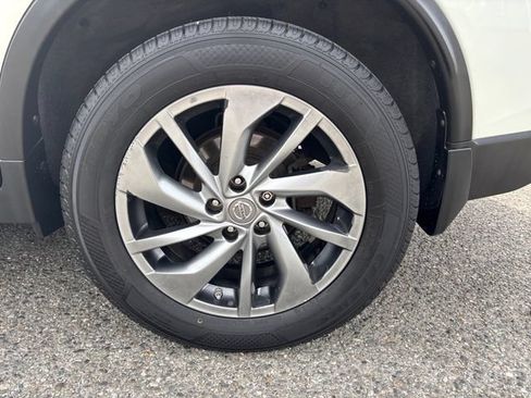 Used 2015 Nissan Rogue SL AWD/4WD image 26