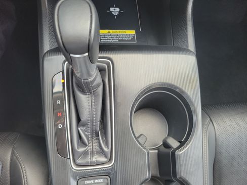 Used 2024 Honda Civic Touring image 27