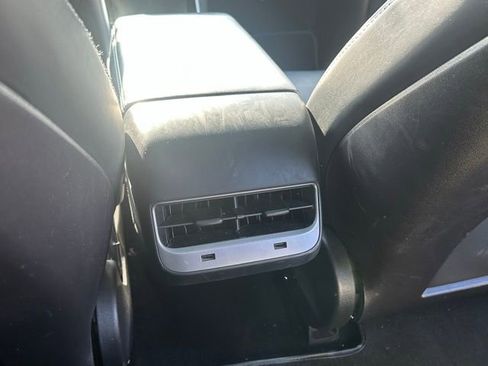 Used 2019 Tesla Model 3 Standard Range Plus image 31