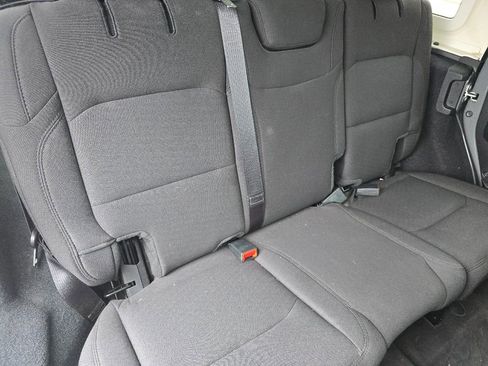 Used 2023 Jeep Wrangler Sport S image 17