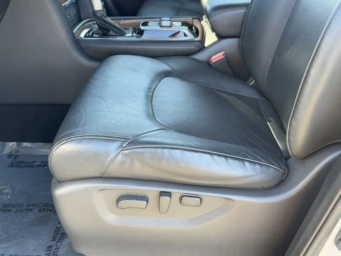 Used 2023 Nissan Armada SL w/ Captain's Chairs Package image 29