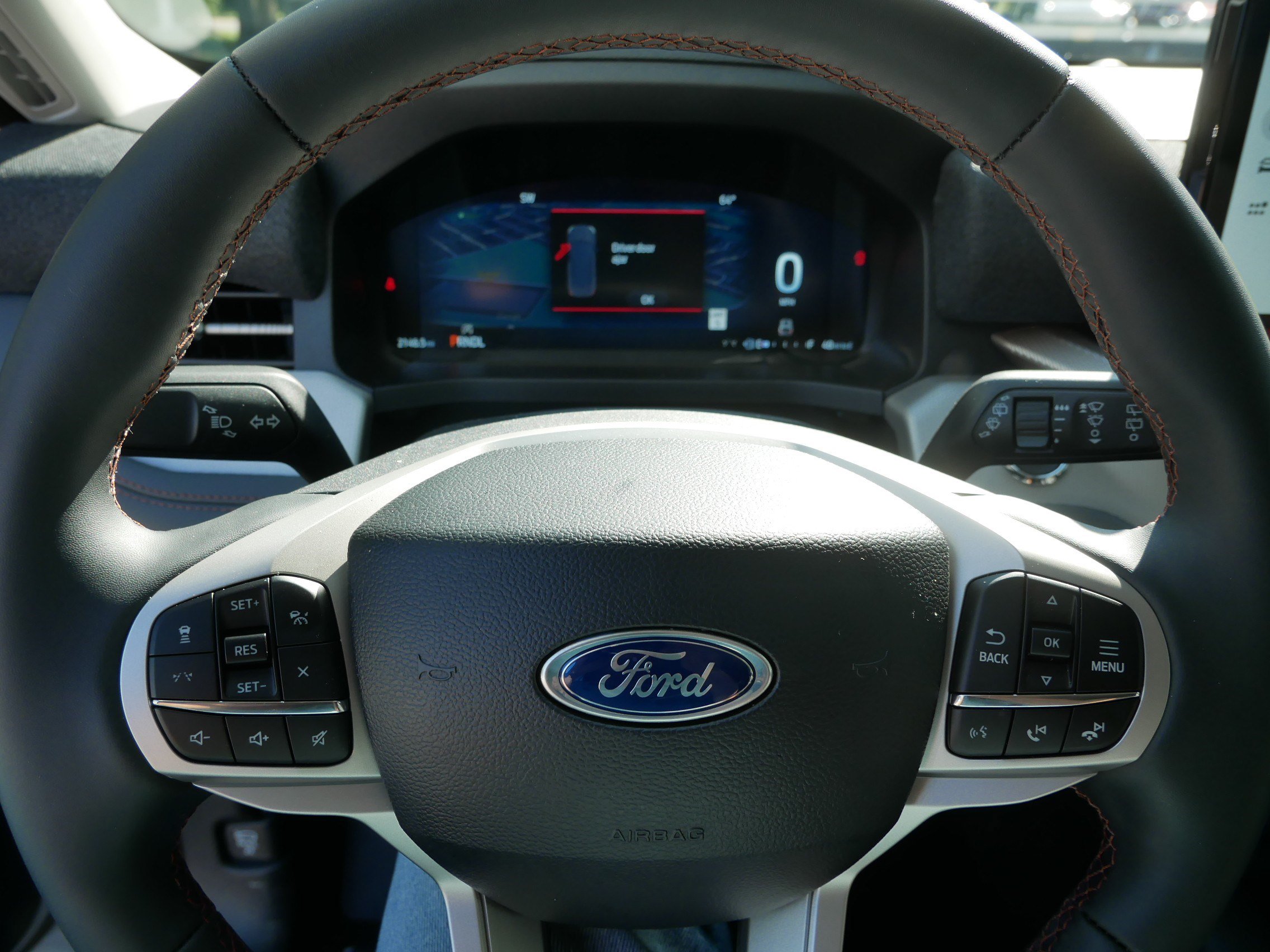 Used 2026 Ford Explorer Active AWD/4WD image 26