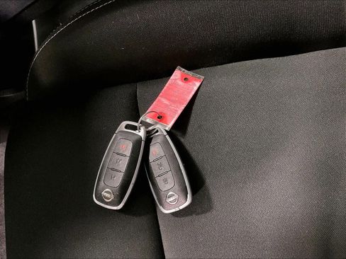 Certified 2023 Nissan Rogue S image 30